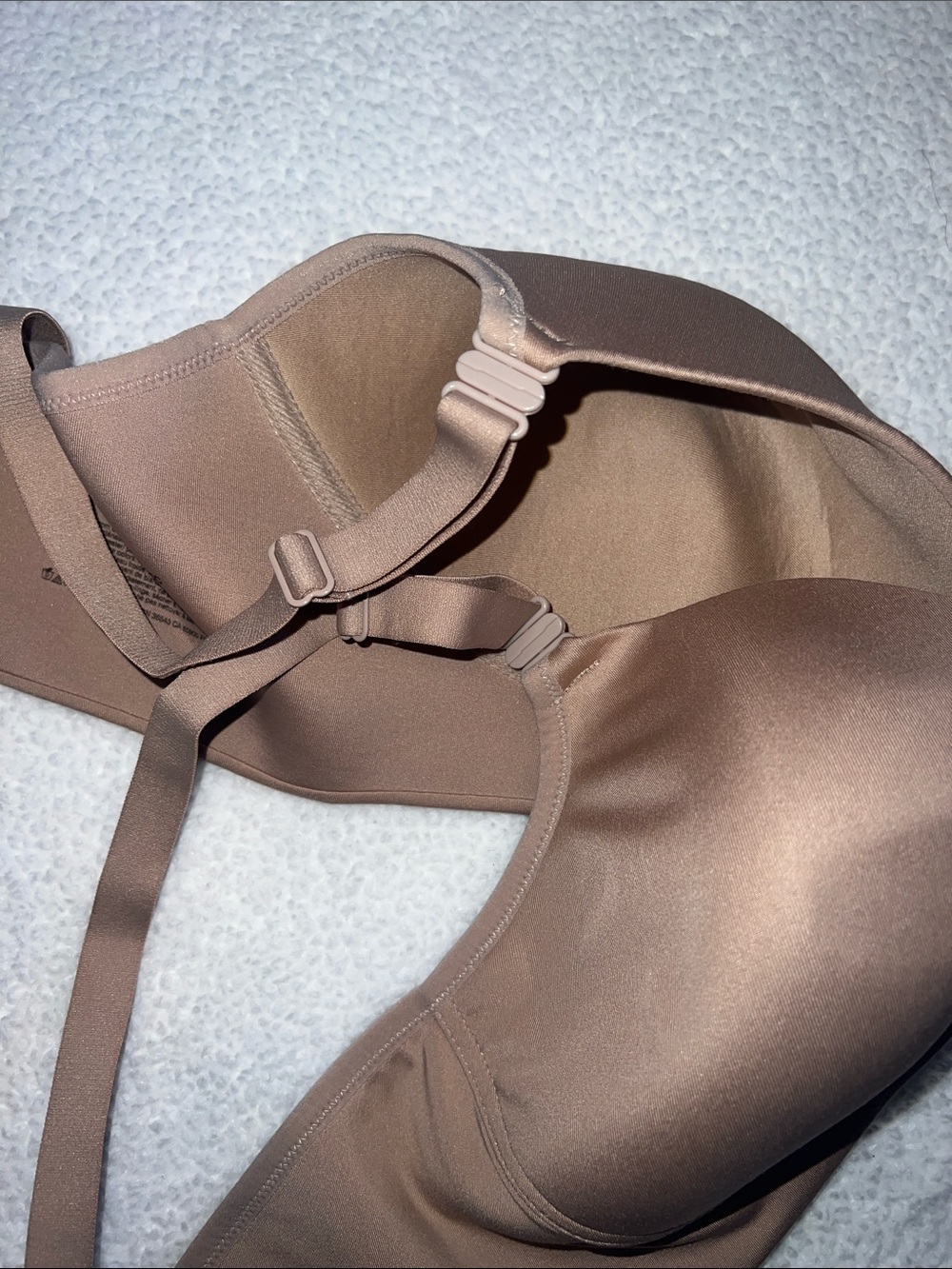 Warner's Smooth Molded Wireless Bra - Toasted Almond color size 40C - Picture 5 of 6